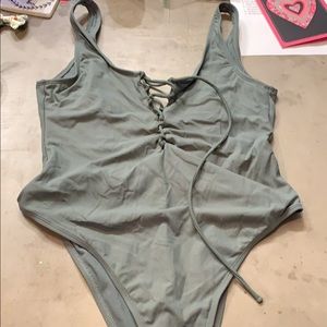 One piece swim suit